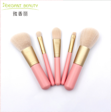 怎么去選擇化妝刷呢！