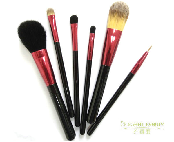 定制化妝刷套裝需要多長時間？